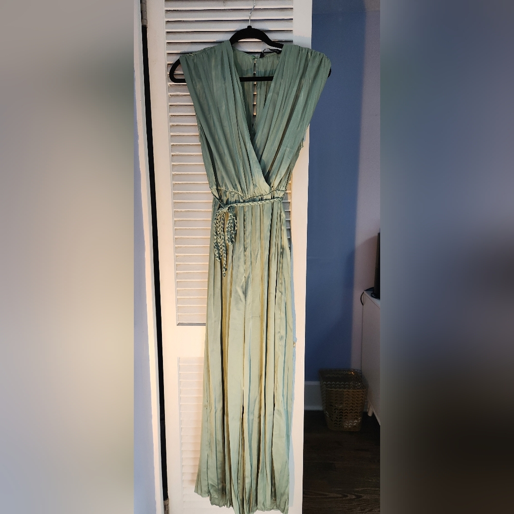 Elegant Green Silk Jumpsuit